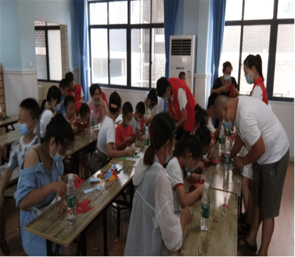 企业联合托管班开班，为孩子提供特色课程