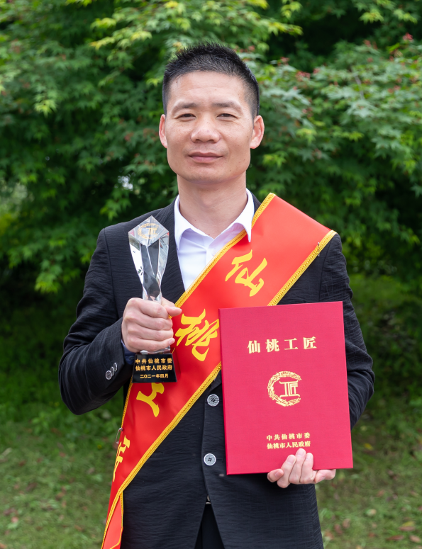 小发明高效率 ——邓志刚