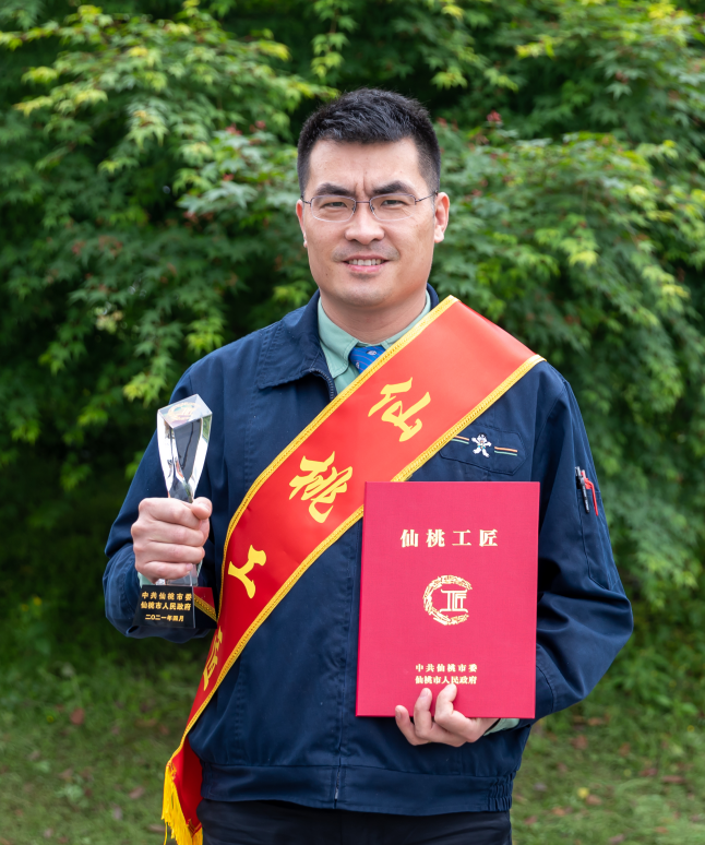 设备技改先锋 ——黄辉