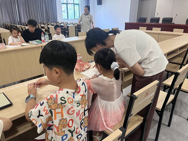 多方联动暖人心，我市基层托管班集中开班